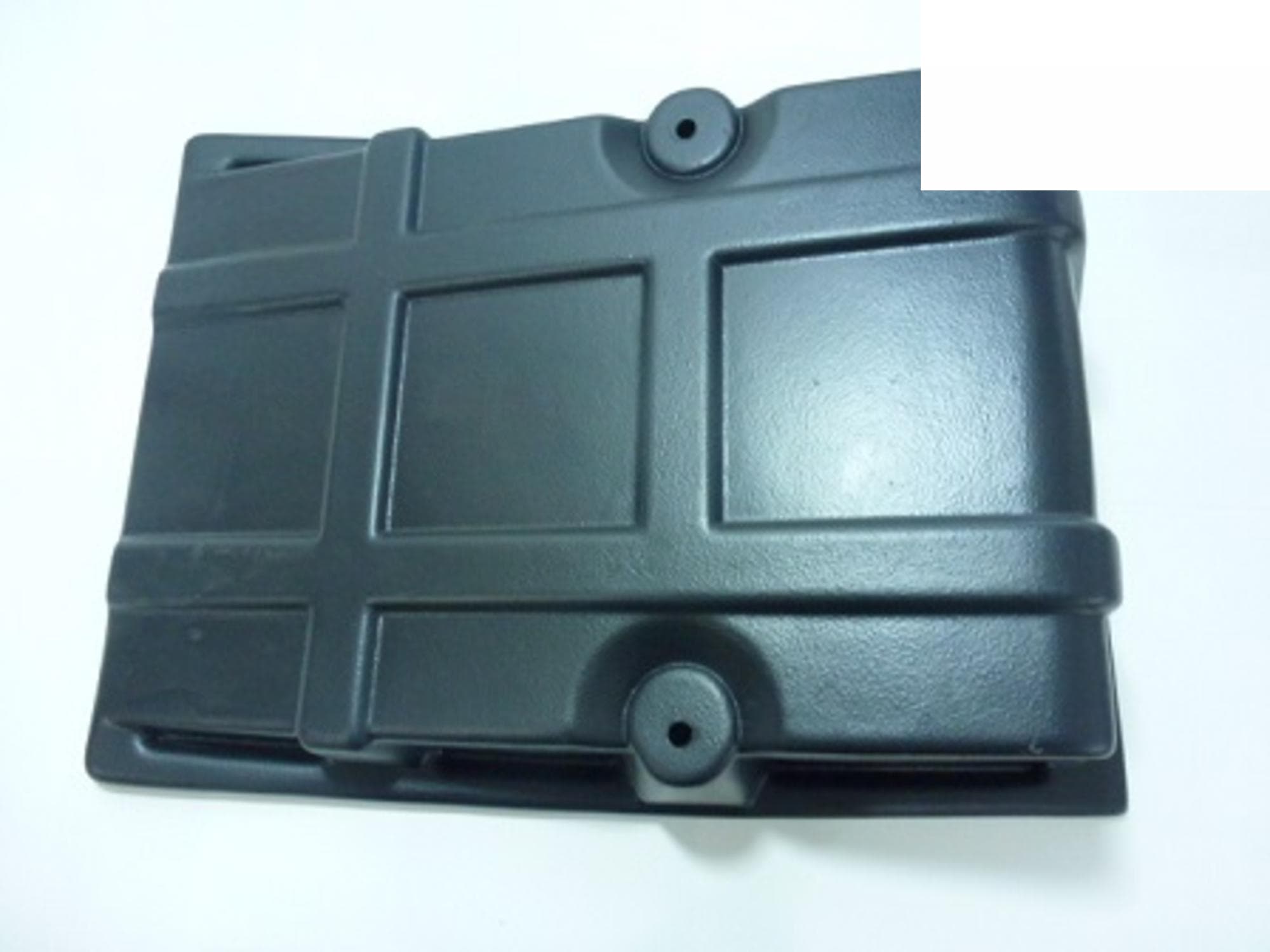 TAMPA DA BATERIA VW WORKER 18310 17250E 23250E 24250E 13170E 15170E 13180E 15180E 15190E 26260E 31260E - 2T0915411
