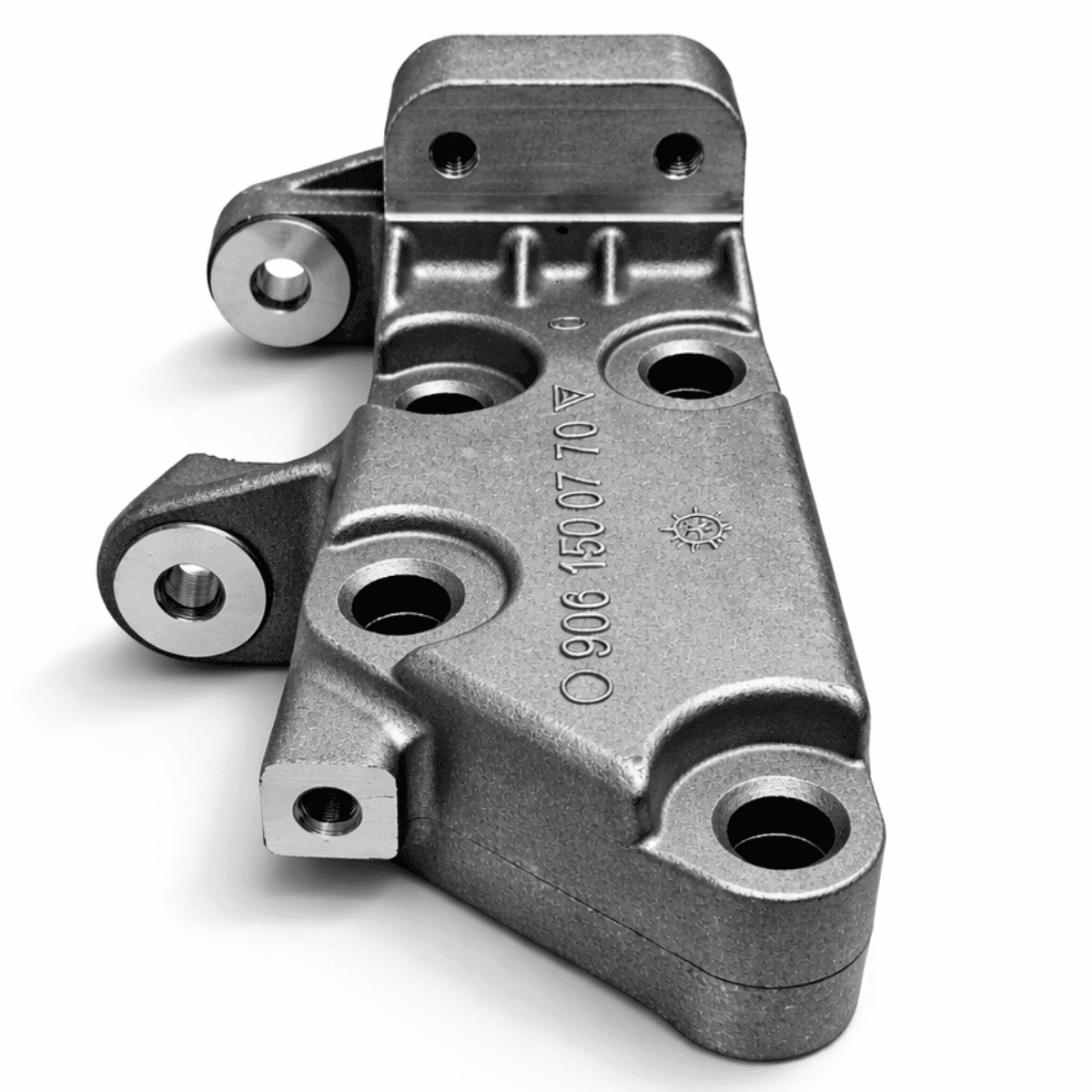 SUPORTE ALTERNADOR OM904 OM906 - C770