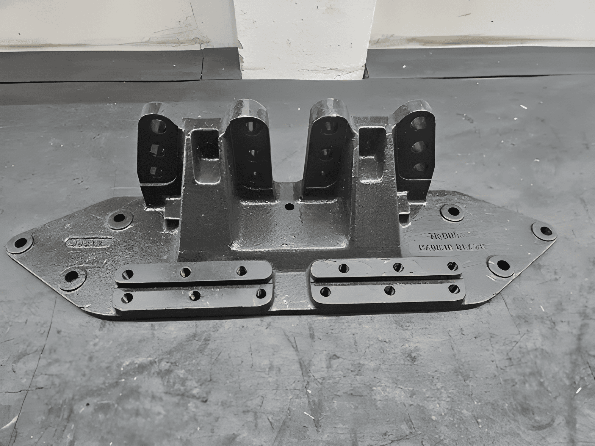 TRAVESSA REFORCO CHASSI - TMJ803701