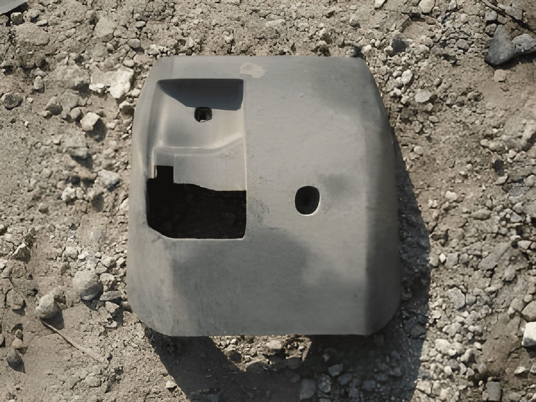 SUPORTE ISOLADOR INFERIOR CABINE - 7C457F326AB