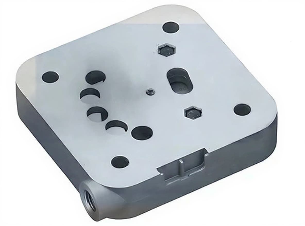 CABECOTE COMPRESSOR AR - 411.154.654.4