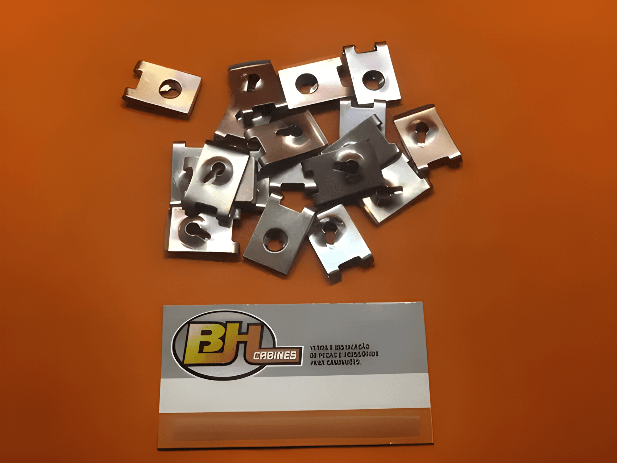 PRESILHA GRAMPO TRAVA CHAPA ESTRIBO - 49941745