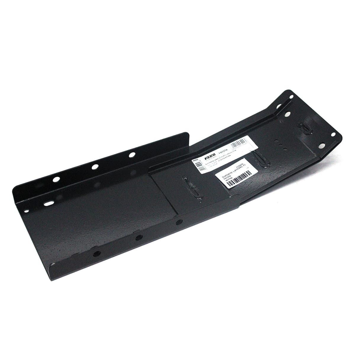 SUPORTE LATERAL FIXACAO CHAPA/TAPETE ESTRIBO LE FORD CARGO 816/1119 (13/11/2013..) - F6727A