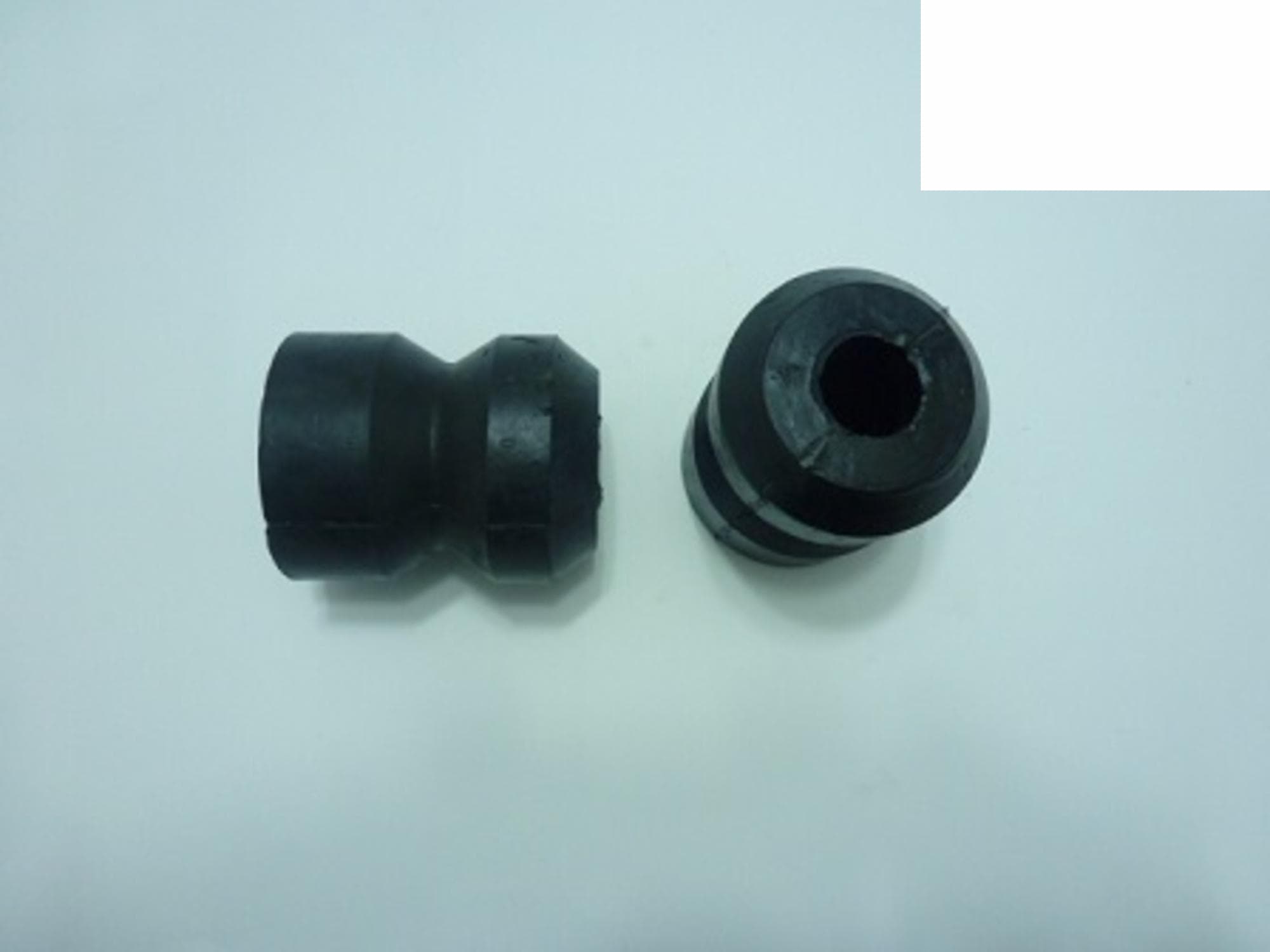 BATENTE SUSPENSAO DIANT. 73X88,50MM 7100/8100/8140/WORKER 8120 / DELIVERY 81 - TAP411111.|.