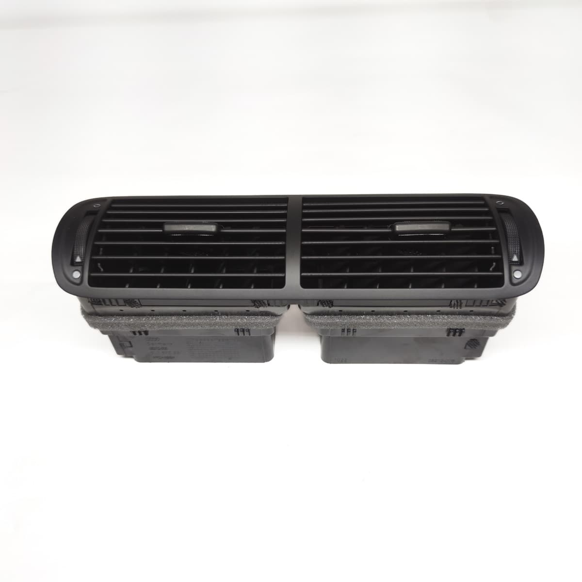 DIFUSOR DE AR CENTRAL - 8L0820951999