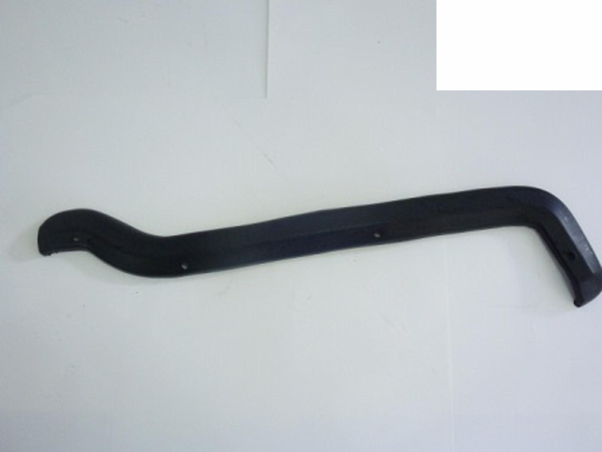 BORRACHA FRONTAL CABINE L.E - 1366837