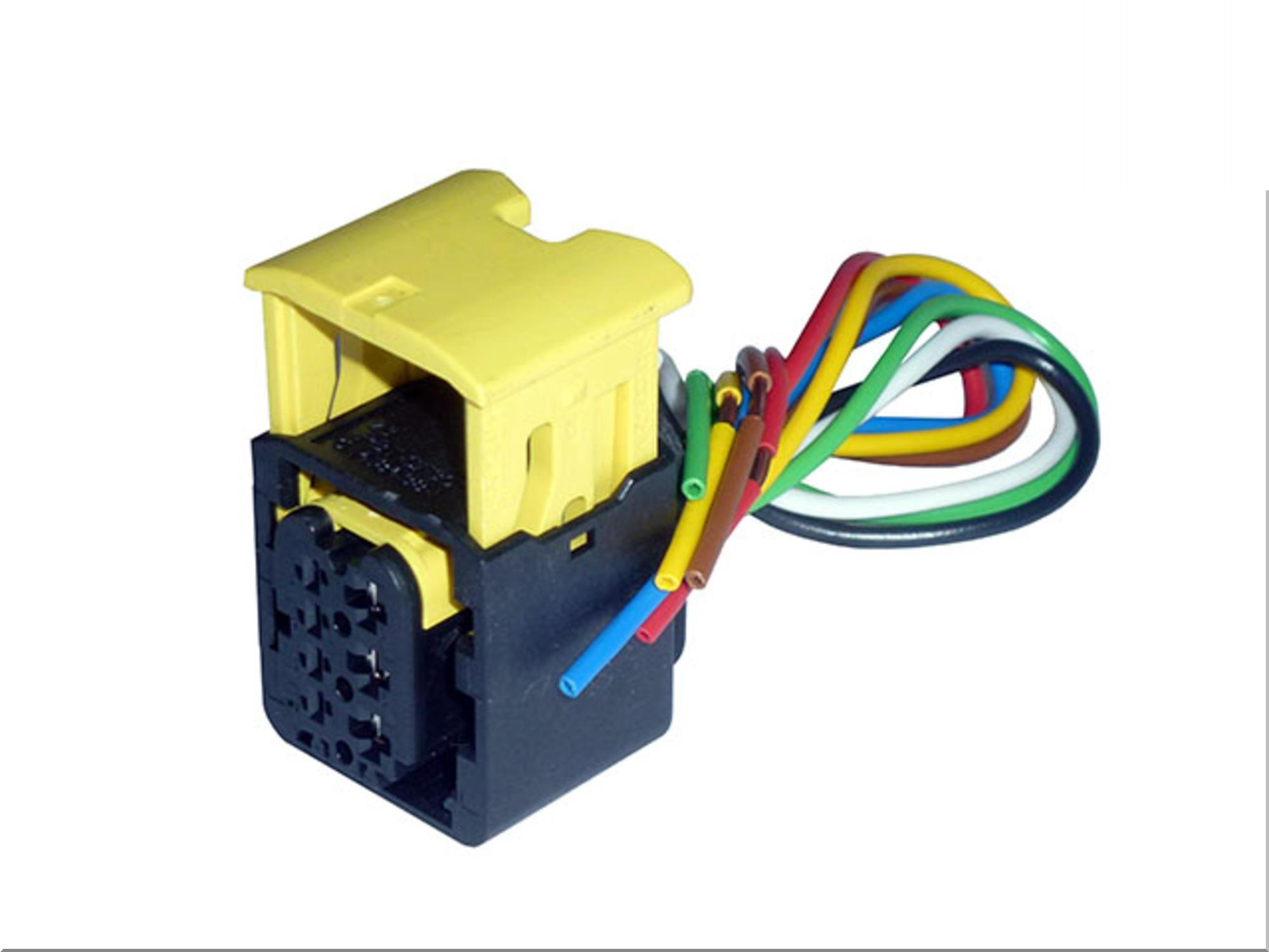 CONECTOR CHICOTE P/BOMBA ARLA 7 VIAS - 265451526