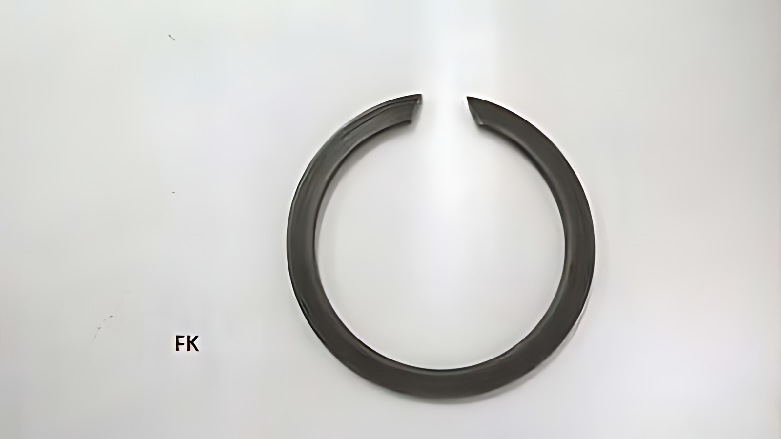 ANEL RETENTOR DO CUBO 1A  240V - 02994723