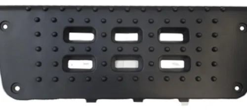 TAPETE PLASTICO SUPERIOR ESTRIBO LD PRETO - VWS012P