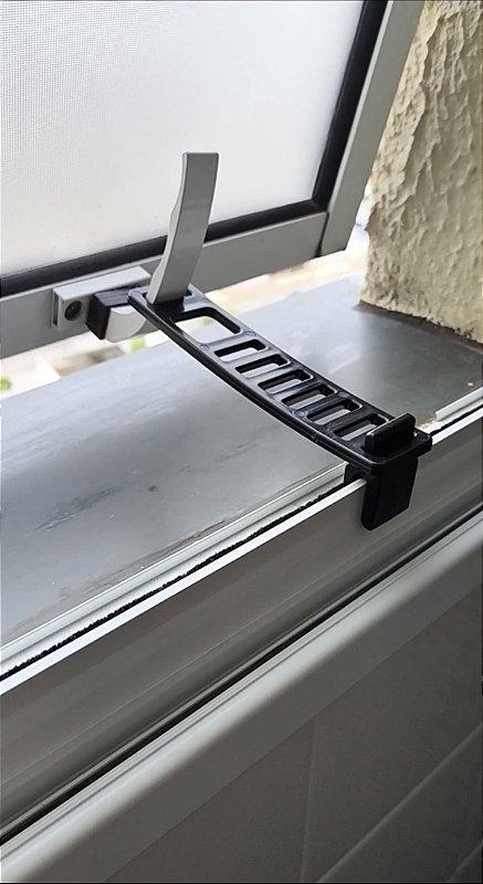 HASTE ACIONADORA TRAVA CABINA BASCULANTE ** CURVA** - XCZ4Z5B410A